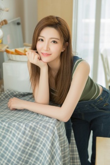 偷窥WC美女毛茸茸视频